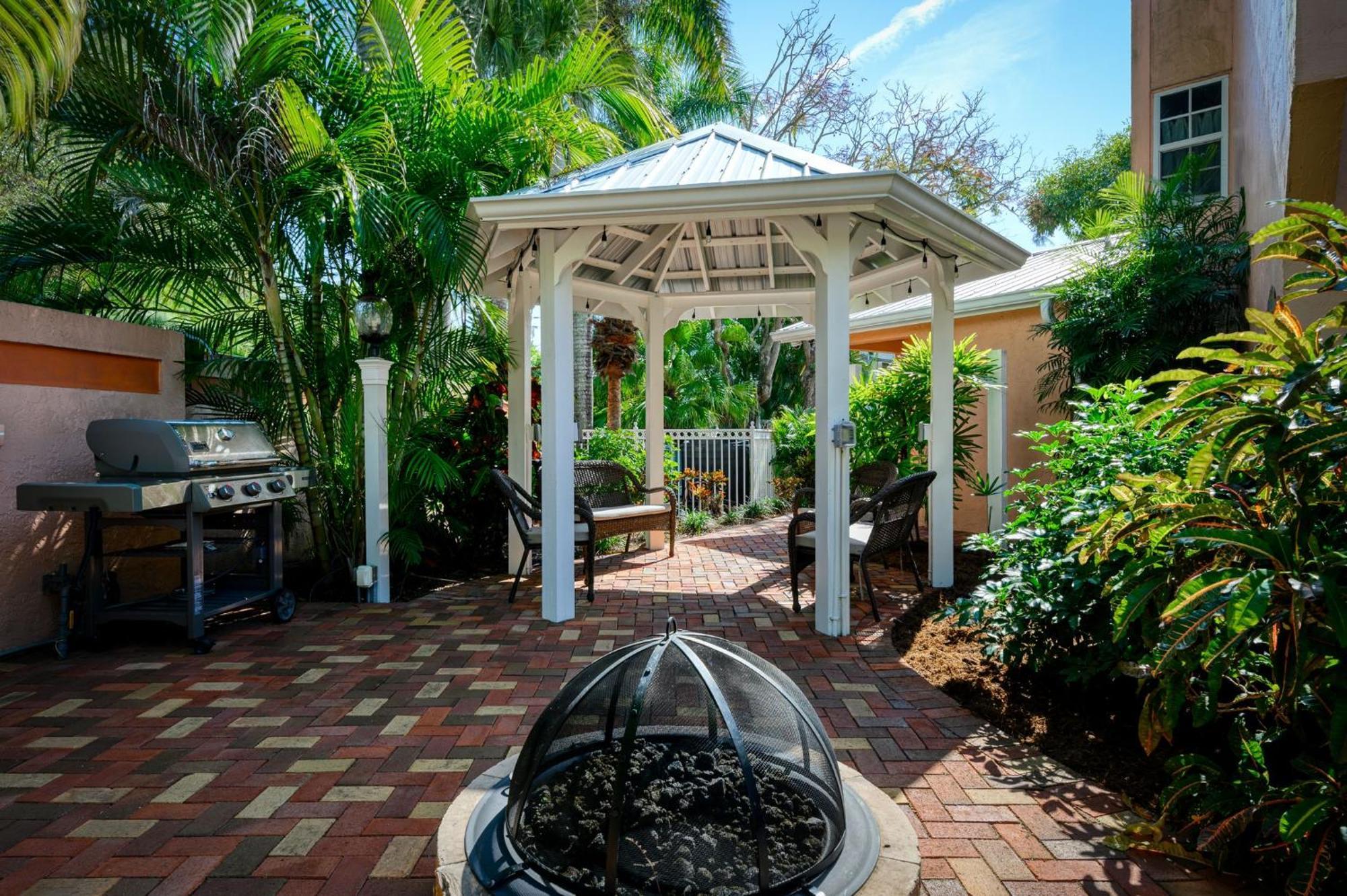 Siesta Key Inn Exteriör bild